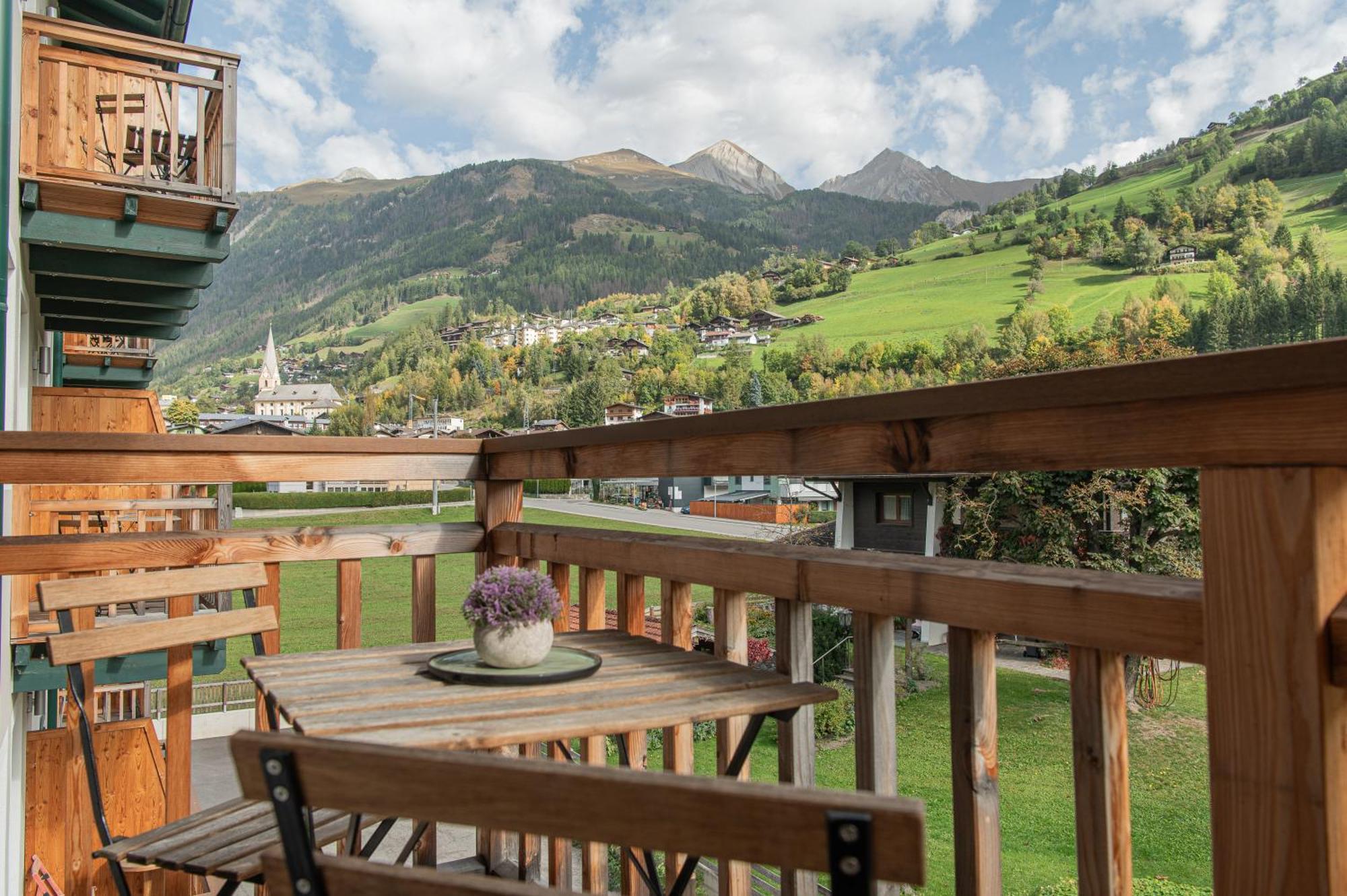 Alpenparks Hotel Montana Matrei in Osttirol Habitación foto